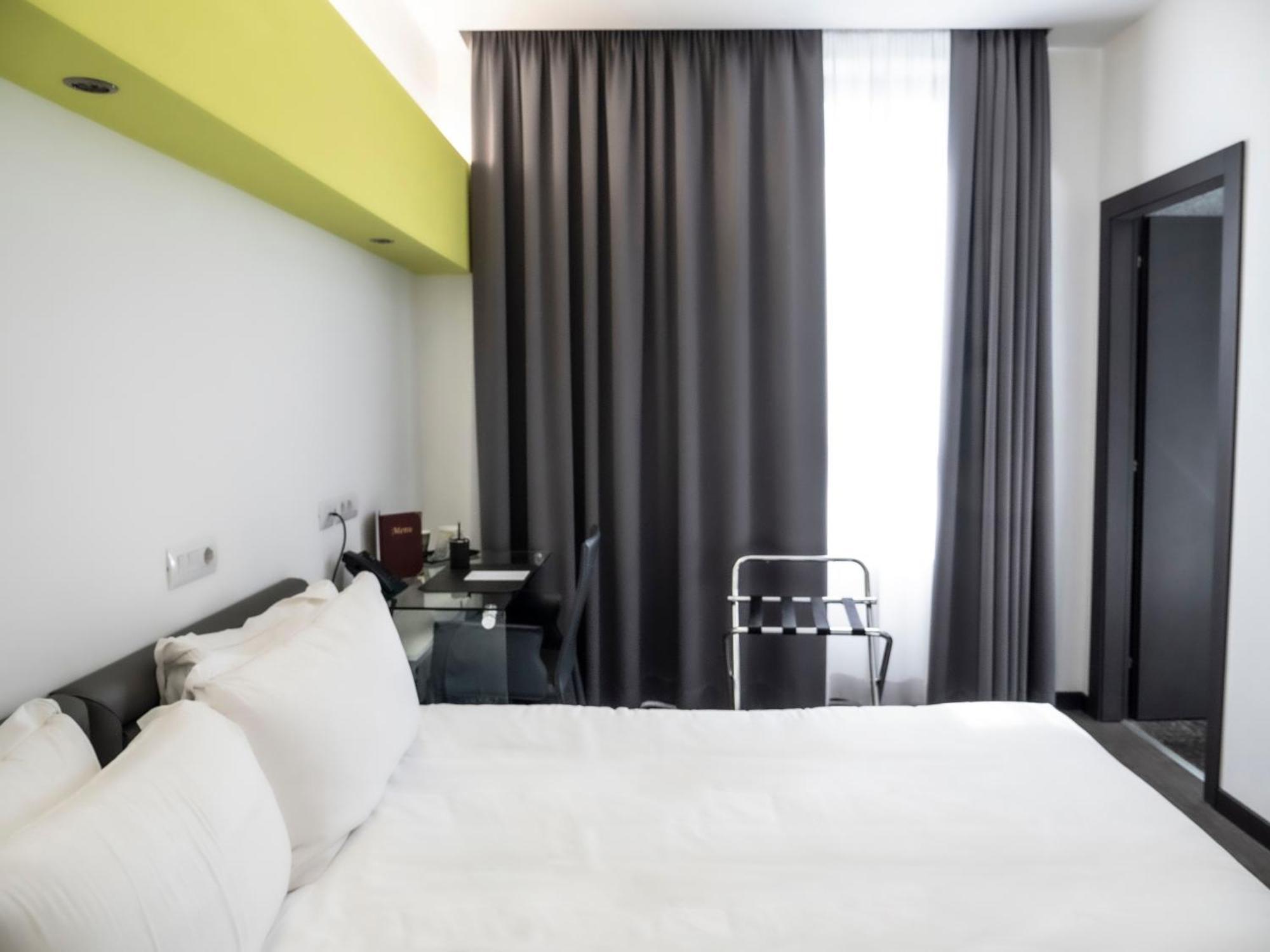 Loto Business Hotel โรม ภายนอก รูปภาพ